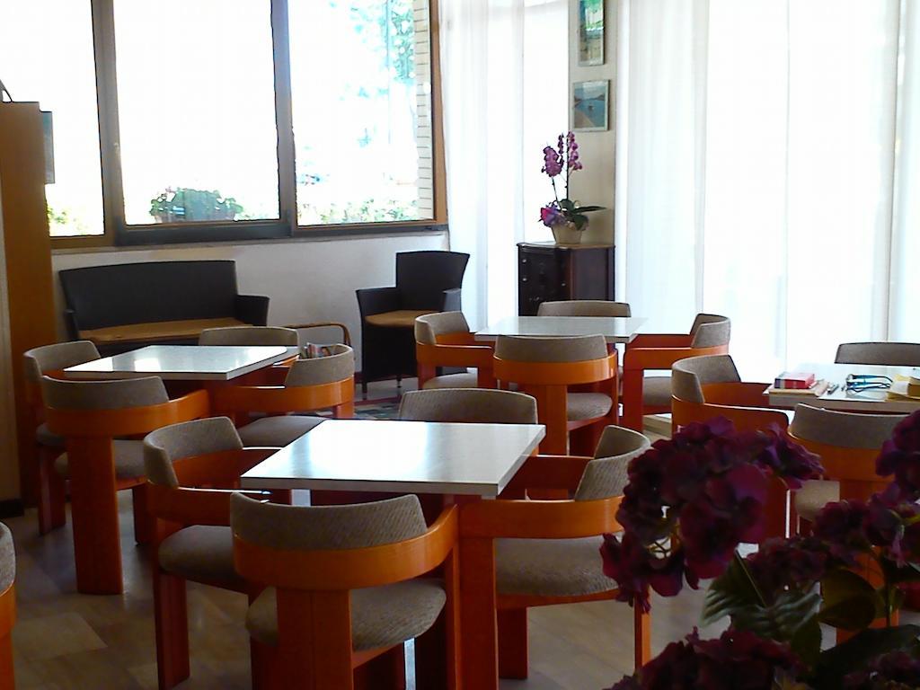 Hotel Darsena Cesena Bagian luar foto
