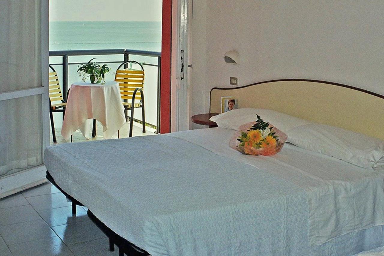 Hotel Darsena Cesena Bagian luar foto